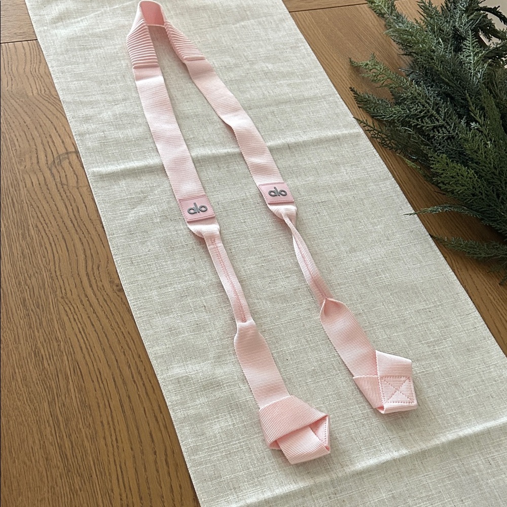 ALO Yoga Blush Pink yoga mat strap